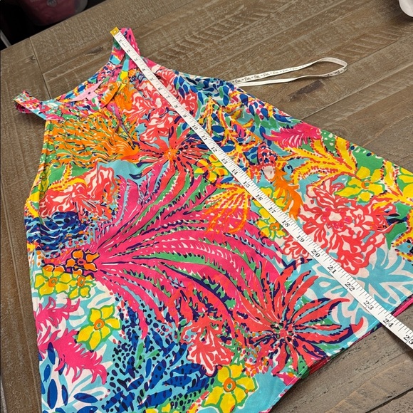 Lilly Pulitzer Sz XS Rogan Top Fishing For Compliments Halter Top
Silk - Picture 4 of 6